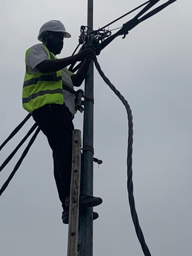 Connexion aérienne sur réseau SNEL